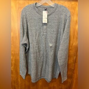 Uniqlo NWT grey thermal men’s shirt size: XL